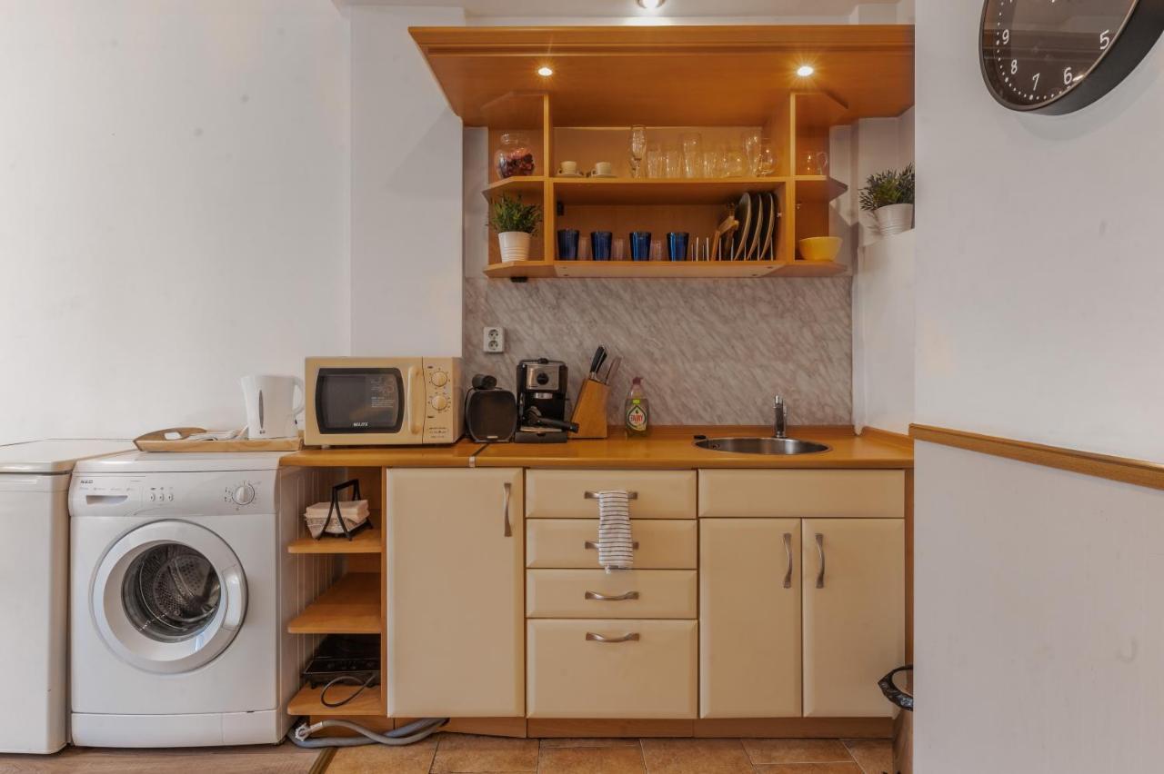 Charming Studio On Vitosha Street By Flat Mаnager Sofie Exteriér fotografie