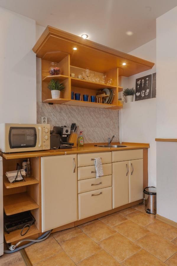 Charming Studio On Vitosha Street By Flat Mаnager Sofie Exteriér fotografie